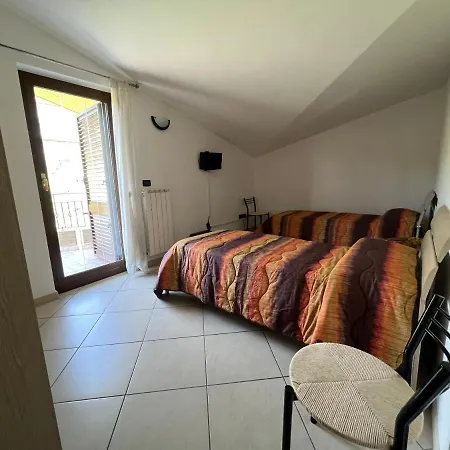Casa Meraviglia * Монтесильвано